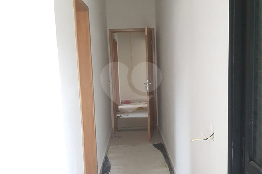 Casa à venda com 3 suítes no condomínio Shamba 01, Atibaia - SP