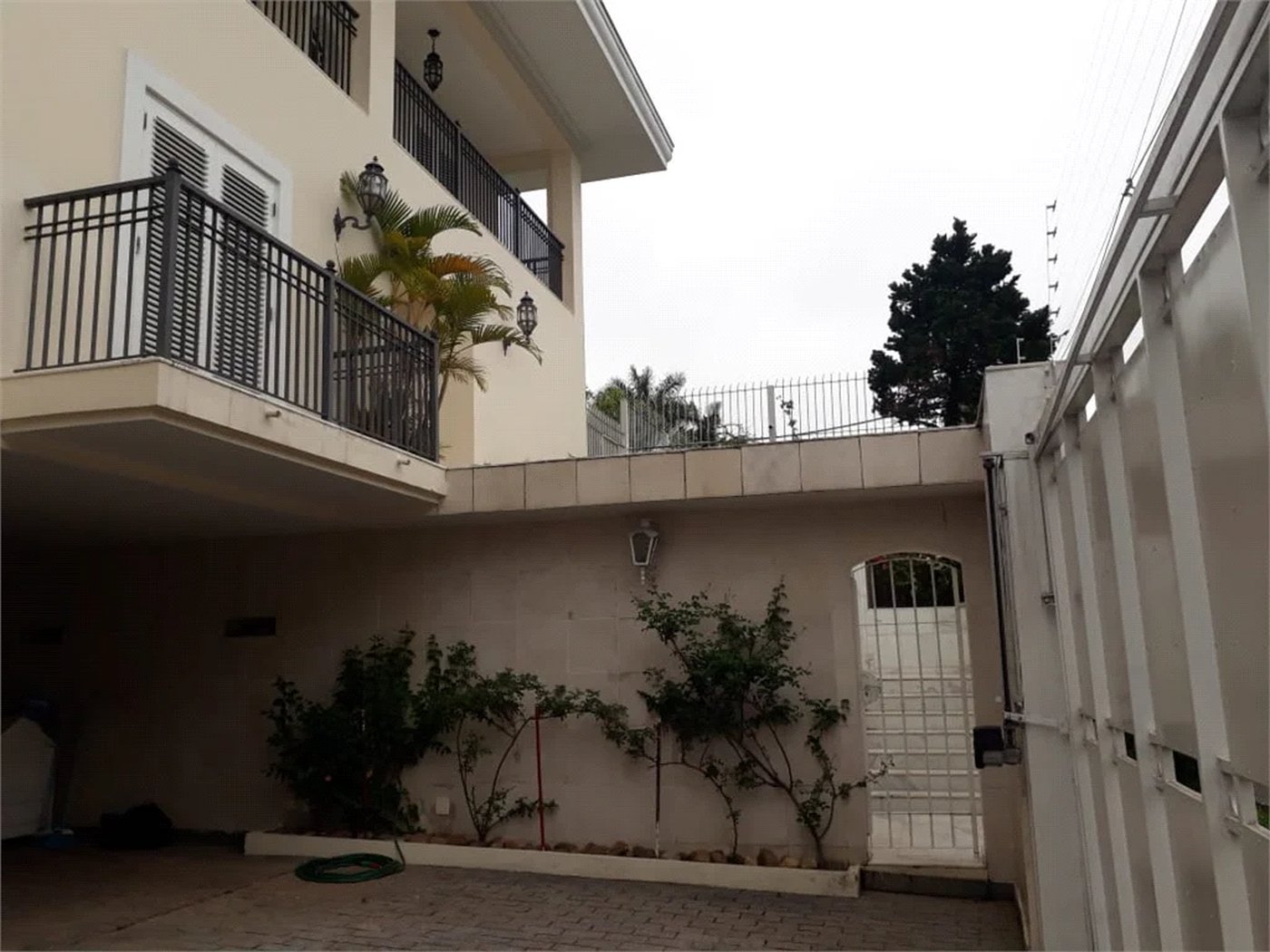 Casa à venda ou para alugar com 5 suítes em Jardim Leonor, São Paulo, SP