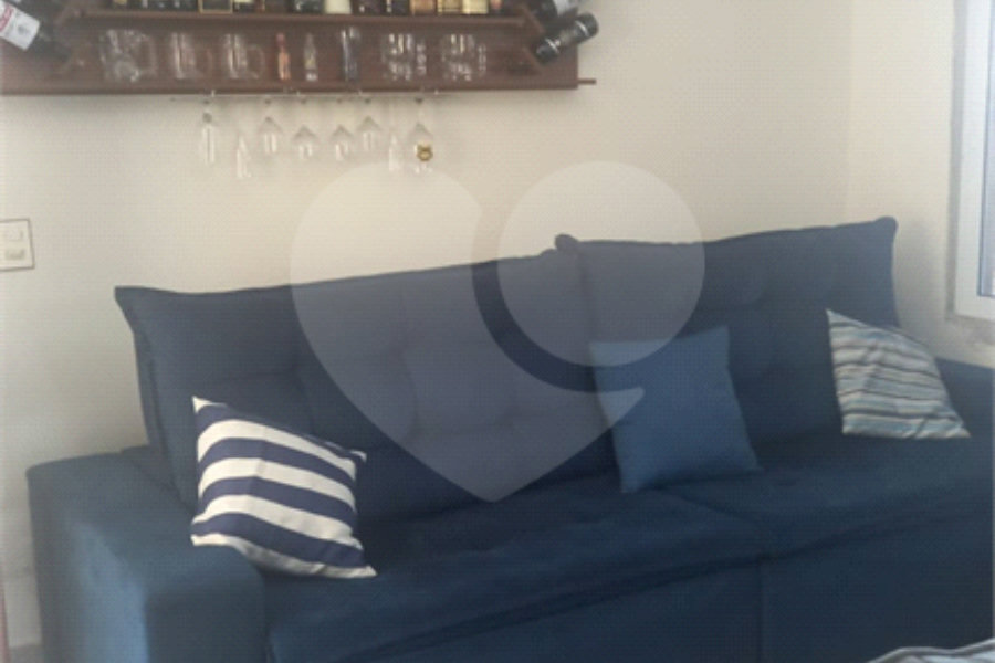 Casa à venda com 5 quartos, sendo 2 suítes, em Jardim Santa Clara, Guarulhos, SP