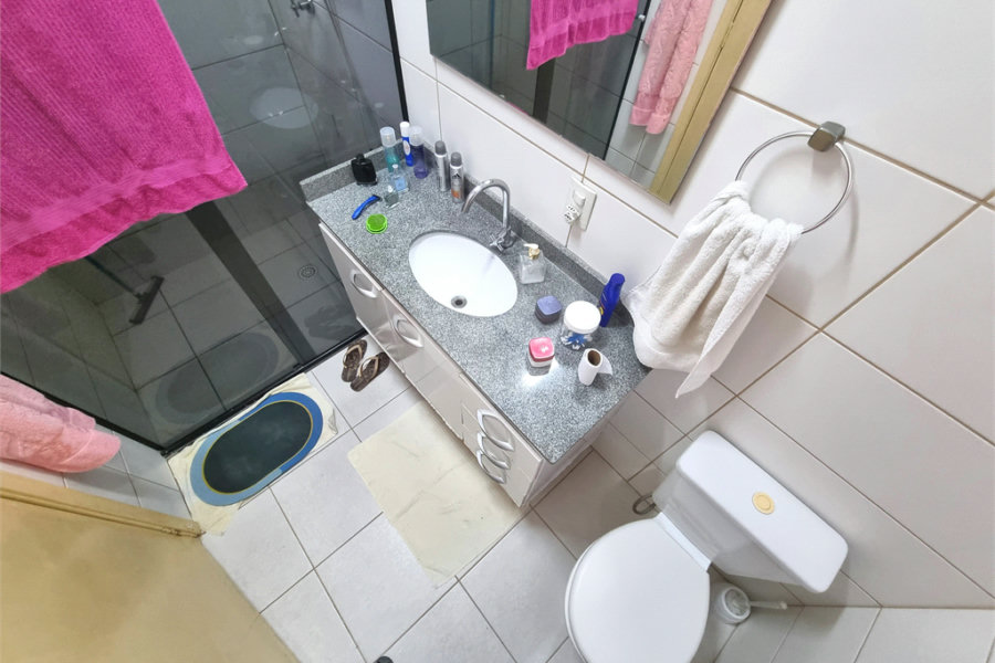 Casa à venda com 3 quartos, sendo 1 suíte, no condomínio Village St. Louis, São Paulo - SP