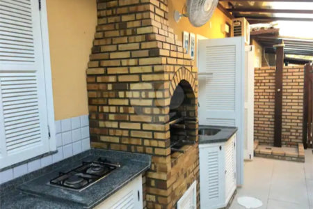 Casa em condomínio à venda com 2 quartos em Geribá, Armação dos Búzios, RJ