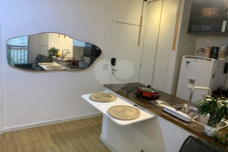 Apartamento à venda com 1 quarto em Parque Reboucas, São Paulo, SP
