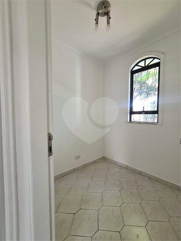 Sobrado à venda ou para alugar com 3 quartos, sendo 1 suíte, em Alto da Boa Vista, São Paulo, SP