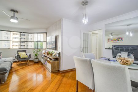 Apartamento à venda com 3 quartos, sendo 1 suíte, em Jardim Marajoara, São Paulo, SP