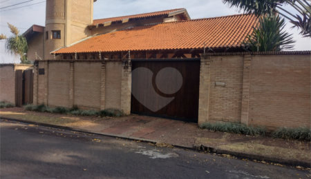 Sobrado à venda com 3 quartos, sendo 2 suítes,  em Jardim Residencial Santa Mônica, Araraquara, SP