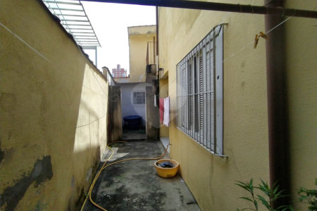 Casa à venda com 6 quartos, sendo 2 suítes, em Chora Menino, São Paulo, SP