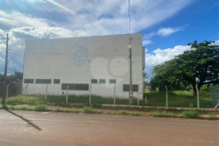 Galpão à venda ou para alugar em Jardim Eliana, Araraquara, SP