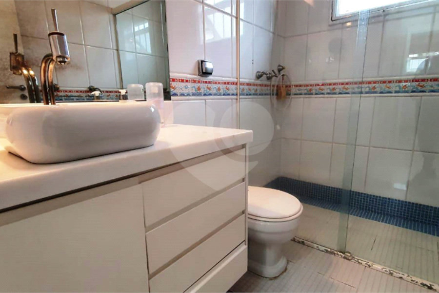 Sobrado à venda com 3 suítes em Santana, São Paulo, SP