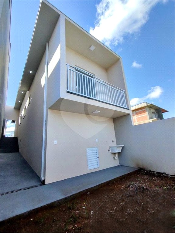 Sobrado à venda com 2 quartos, sendo 1 suíte,  no Centro, Bom Jesus dos Perdões, SP