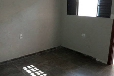 Casa à venda com 3 quartos, sendo 2 suítes, em Jardim Maria Duarte, São Paulo, SP