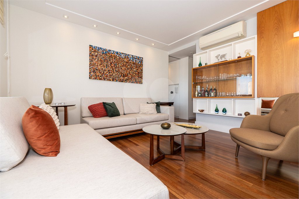 Apartamento à venda com 3 suítes em Sumarezinho, São Paulo, SP