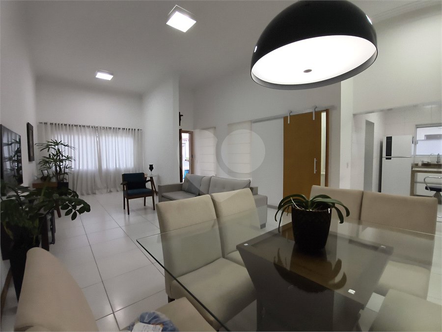 Casa à venda com 3 quartos, sendo 1 suíte,  no condomínio Ibiti Royal Park, Sorocaba - SP