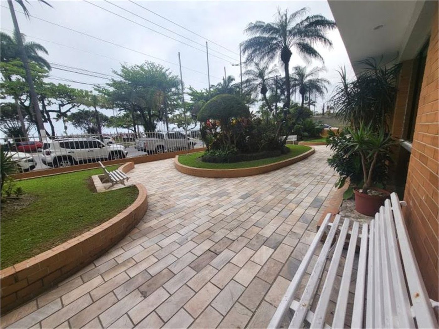 Apartamento Residencial à venda, Boqueirão, Santos - AP0222.