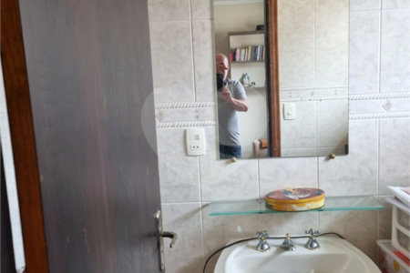 Sobrado à venda com 3 suítes em Vila Vitório Mazzei, São Paulo, SP