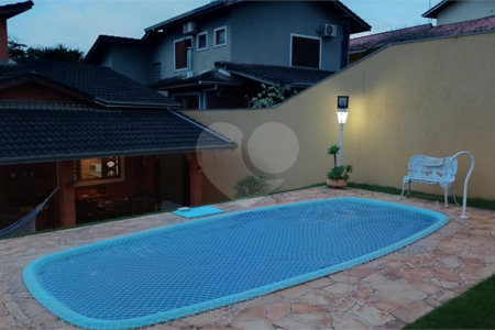 Casa à venda ou para alugar com 3 quartos, sendo 1 suíte, no condomínio Paysage Noble, Vargem Grande Paulista - SP