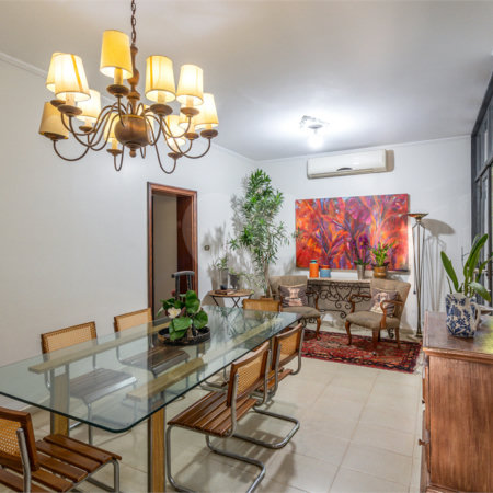 Casa à venda com 6 quartos, sendo 2 suítes, em Jardim Primaveril, Três Lagoas, MS