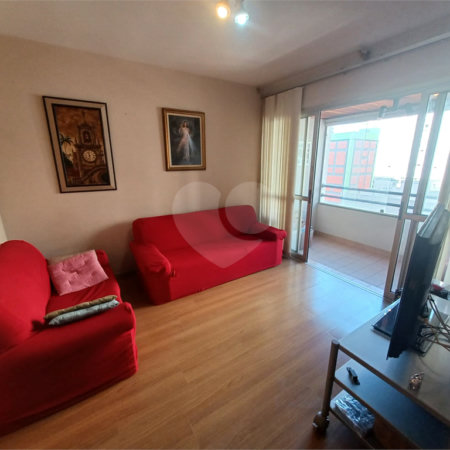 Apartamento à venda com 3 quartos, sendo 1 suíte, em Jardim das Acácias, São Paulo, SP