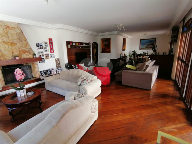 Casa Térrea à venda com 3 quartos, sendo 1 suíte,  em Vila Mariana, São Paulo, SP