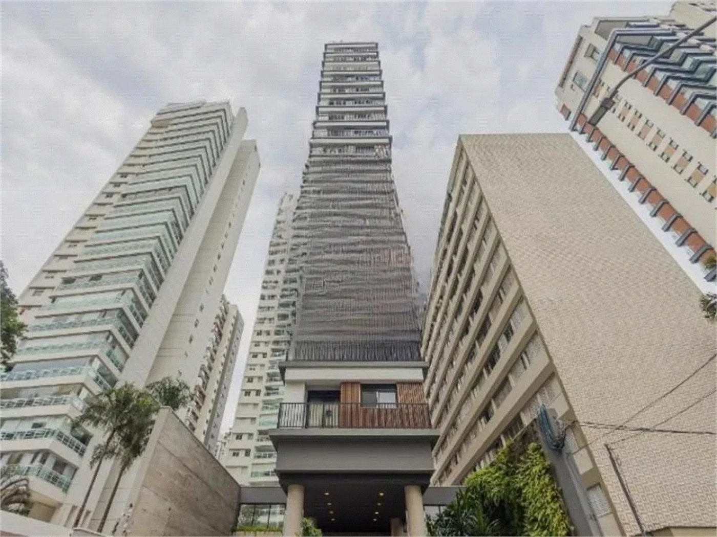 Apartamento à venda com 2 suítes em Cerqueira César, São Paulo, SP