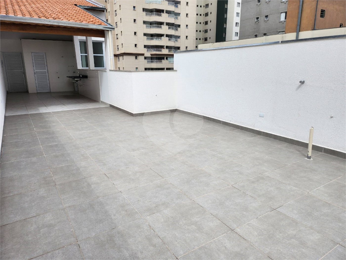 Cobertura à venda com 3 quartos, sendo 1 suíte,  em Vila Assunção, Santo André, SP