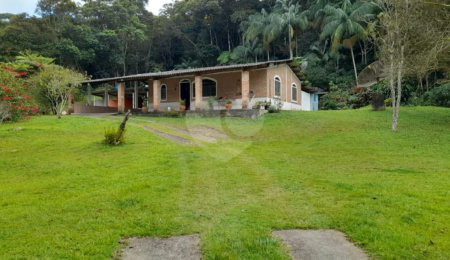 Sítio à venda com 4 quartos no Centro, Nazaré Paulista, SP