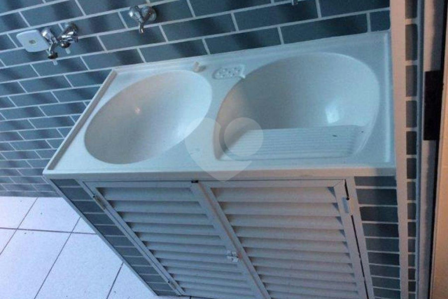 Casa à venda com 2 quartos, sendo 1 suíte, no condomínio Residencial Vila da Serra, São Paulo - SP