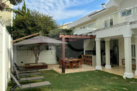 Casa à venda com 3 suítes no condomínio Villagio Di Verona, Vinhedo - SP