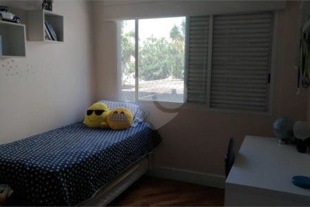 Apartamento à venda com 3 quartos, sendo 1 suíte,  em Cidade Monções, São Paulo, SP