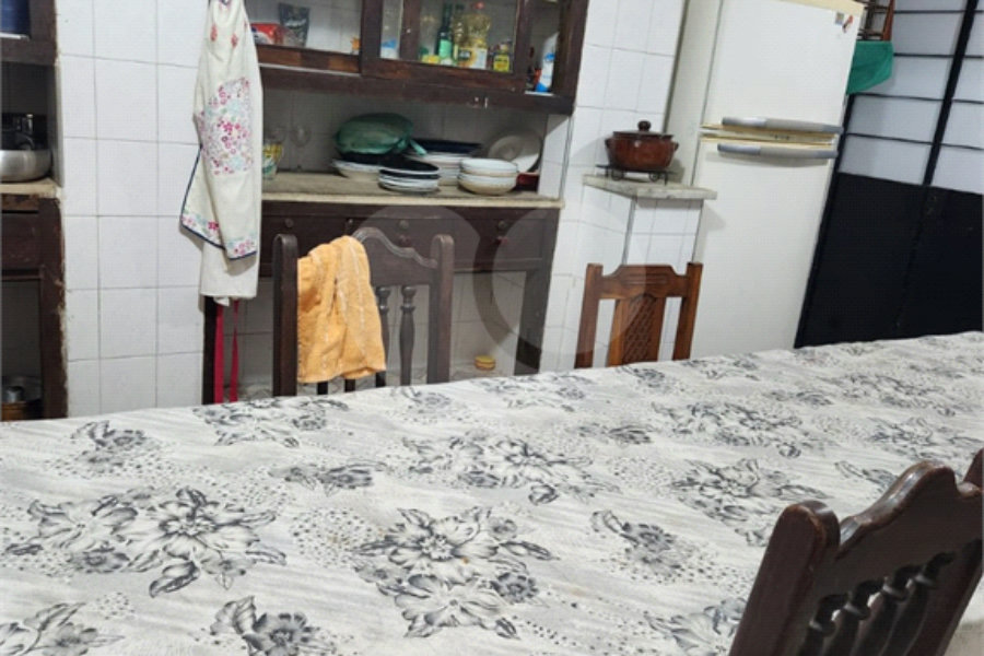 Sobrado à venda ou para alugar com 3 quartos, sendo 13 suítes, em Santana, São Paulo, SP