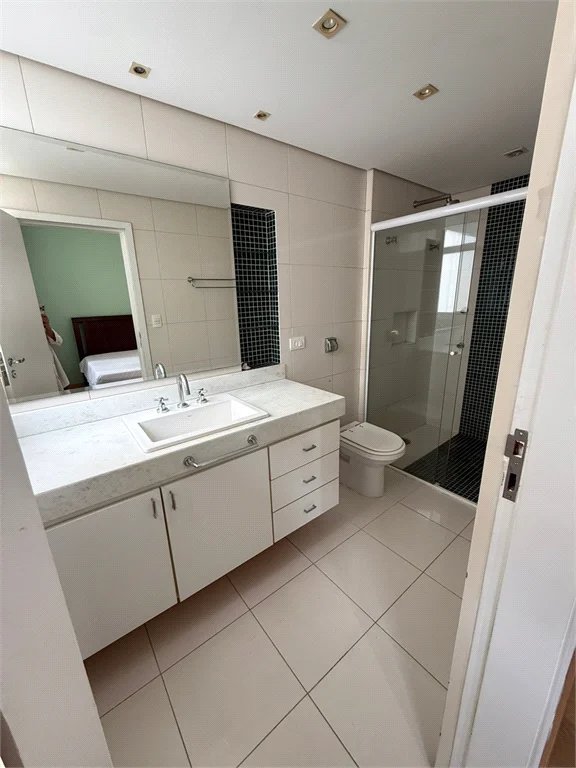 Triplex à venda ou para alugar com 3 suítes em Vila Suzana, São Paulo, SP