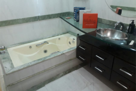 Apartamento à venda com 4 quartos, sendo 1 suíte, em Tijuca, Rio de Janeiro, RJ
