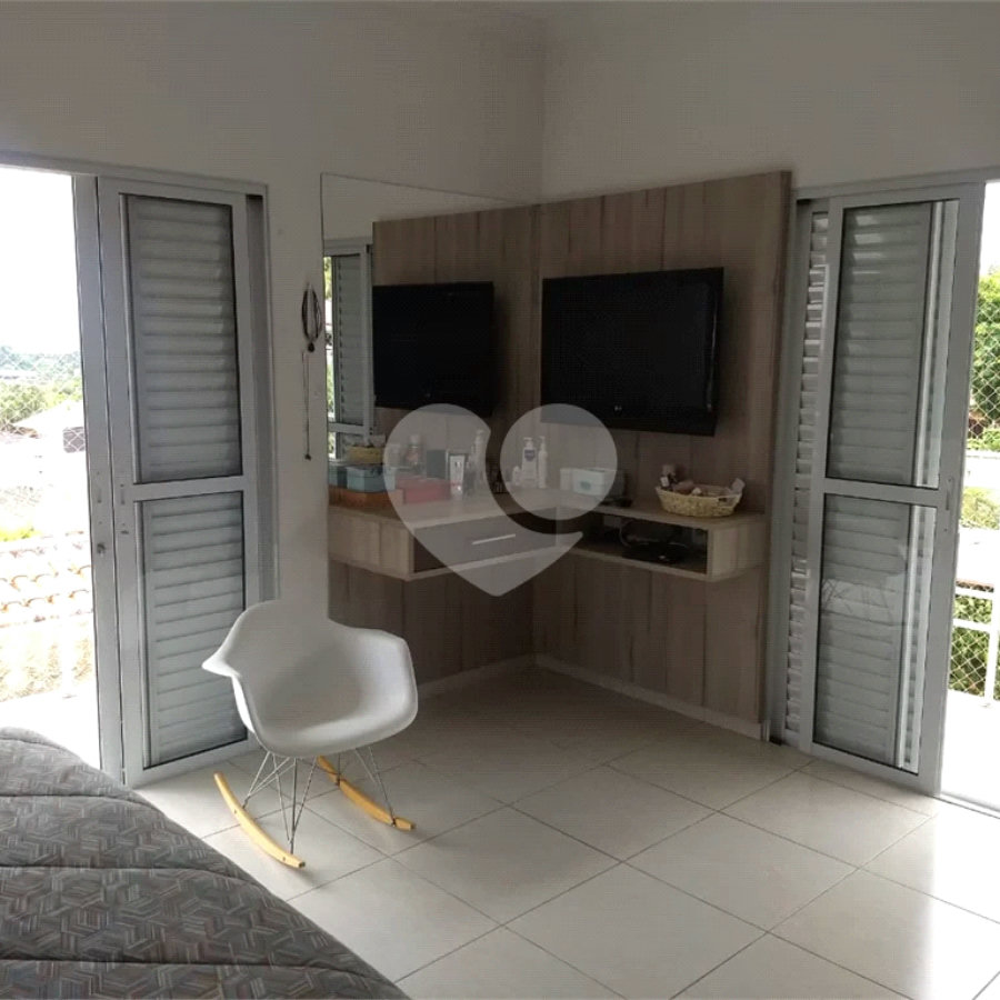 Casa à venda com 3 quartos, sendo 1 suíte, no condomínio Acmti - Colinas do Mosteiro, Terras de Itaici e Recanto dos Pássaros, Indaiatuba - SP