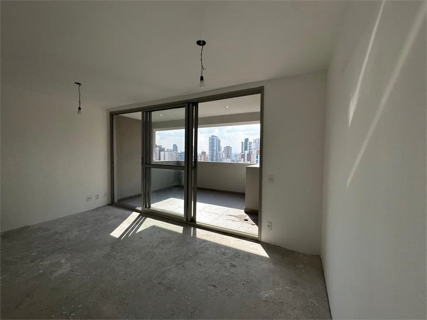 Apartamento à venda com 2 suítes em Pinheiros, São Paulo, SP