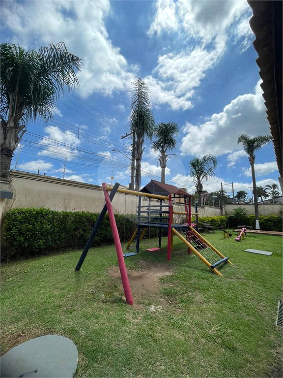 Casa à venda com 3 quartos, sendo 1 suíte,  no condomínio Montpellier, Mogi das Cruzes - SP