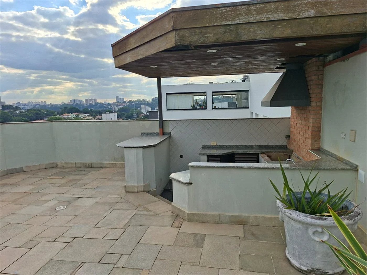Apartamento à venda com 4 quartos, sendo 3 suítes, em Vila Progredior, São Paulo, SP