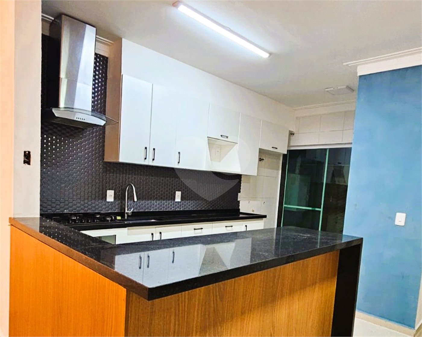 Casa à venda com 3 quartos, sendo 1 suíte, no condomínio Viva Vida, Sorocaba - SP