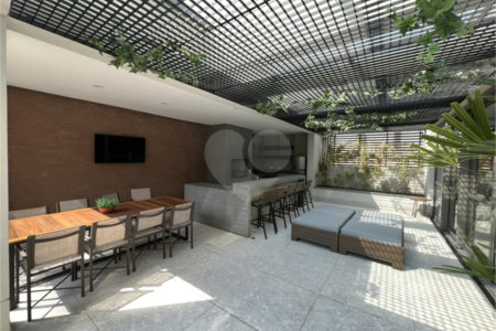 Apartamento à venda com 2 suítes em Campo Belo, São Paulo, SP