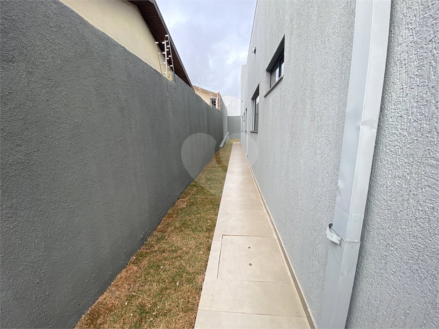 Casa à venda com 3 suítes em Jardim Estoril, Ponta Porã, MS