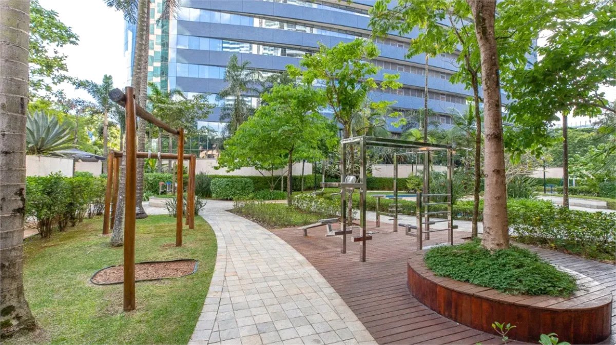 Apartamento à venda com 4 quartos, sendo 3 suítes, em Cidade Monções, São Paulo, SP