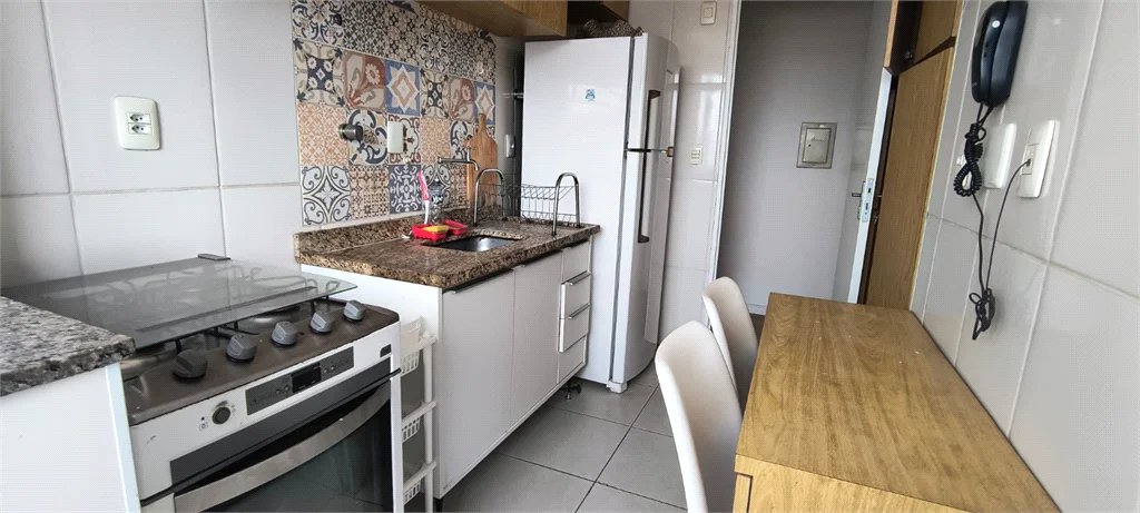 Apartamento à venda com 2 quartos em Jardim Ivana, São Paulo, SP