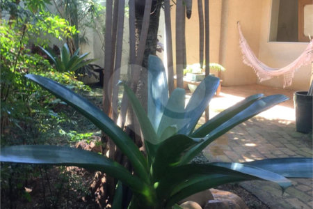 Sobrado à venda com 4 quartos, sendo 1 suíte, em Jardim Novo Mundo, São Paulo, SP
