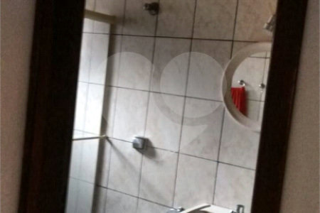 Sobrado à venda com 3 quartos, sendo 1 suíte, em Jardim Suzano, Suzano, SP