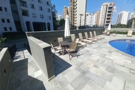 Apartamento à venda com 3 quartos, sendo 1 suíte,  em Vila Andrade, São Paulo, SP