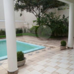 Casa à venda com 4 quartos, sendo 3 suítes, em Jardim Leonor, São Paulo, SP