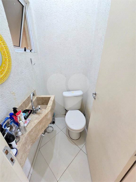 Casa à venda com 3 quartos, sendo 1 suíte, no condomínio Rafaela I, São Paulo - SP