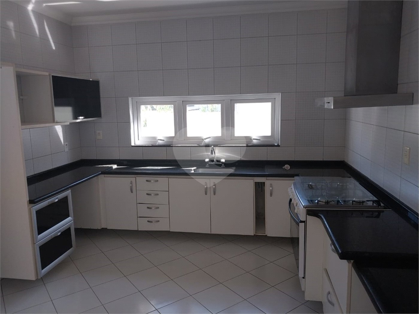 Casa à venda com 4 suítes em Vila Oliveira, Mogi das Cruzes, SP
