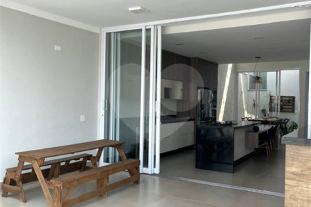 Casa à venda com 3 quartos, sendo 1 suíte,  no condomínio Costa das Areias, Salto - SP