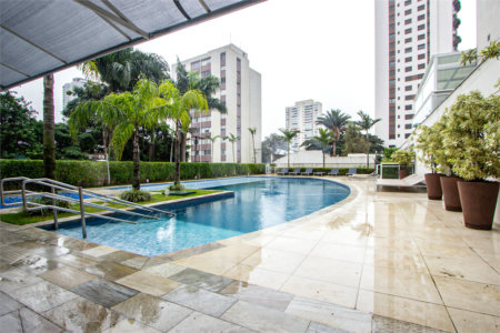 Apartamento à venda com 2 quartos, sendo 1 suíte,  em Jardim das Acácias, São Paulo, SP