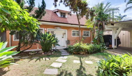 Casa Térrea à venda com 3 quartos, sendo 1 suíte,  em Interlagos, São Paulo, SP
