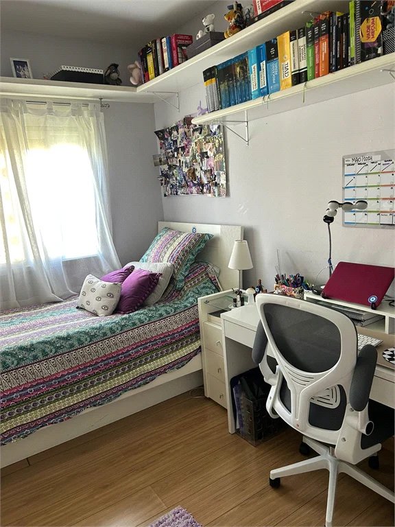 Apartamento à venda com 4 suítes em Real Parque, São Paulo, SP